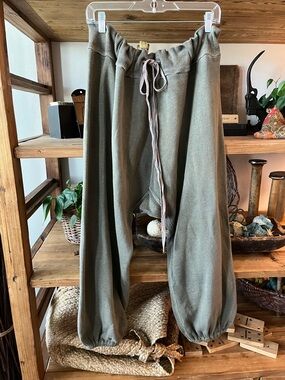 ♥️ Magnolia Pearl Joggers